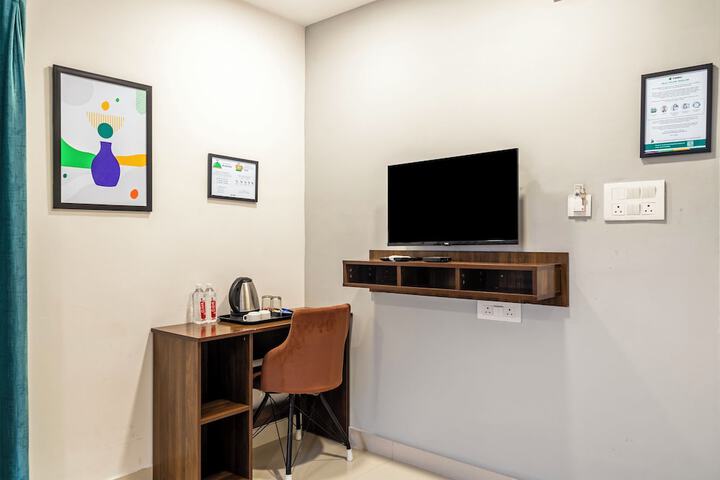 Room 14 of 40