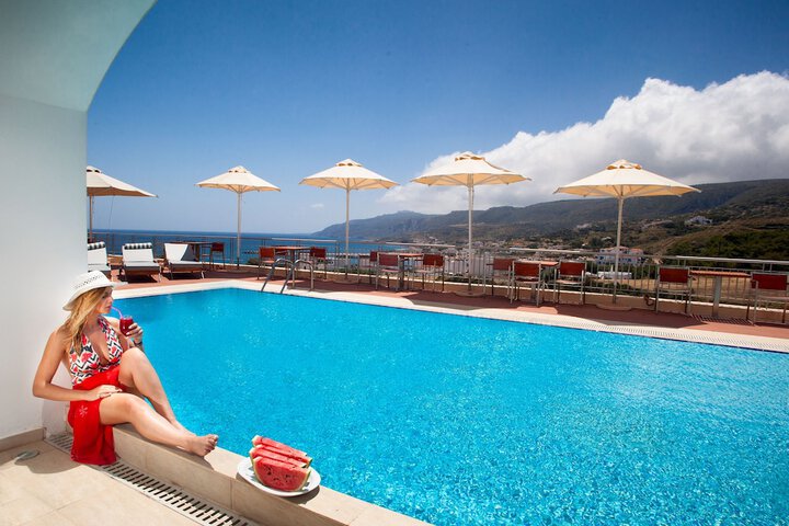 Hotel with Pool