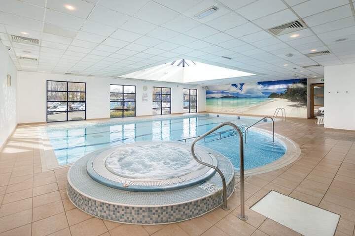 Pool 42 of 84