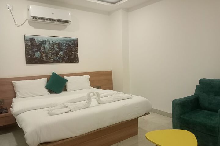 Room 14 of 43