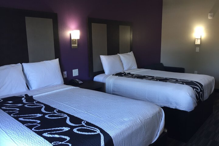 Suite King Size Bed (17 of 20)