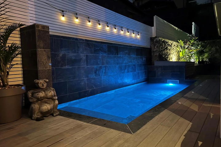 Pool 12 of 15