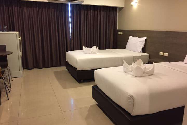 Room 14 of 34