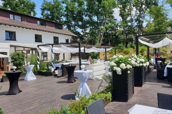 Terrace/Patio 9 of 36