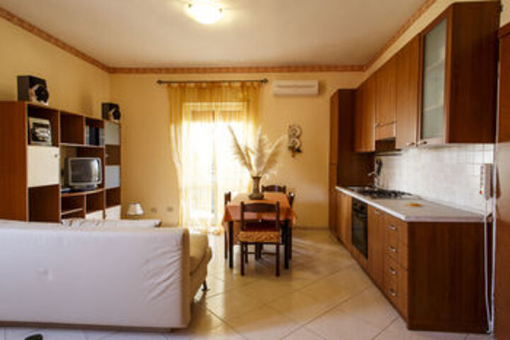 Room 16 of 28