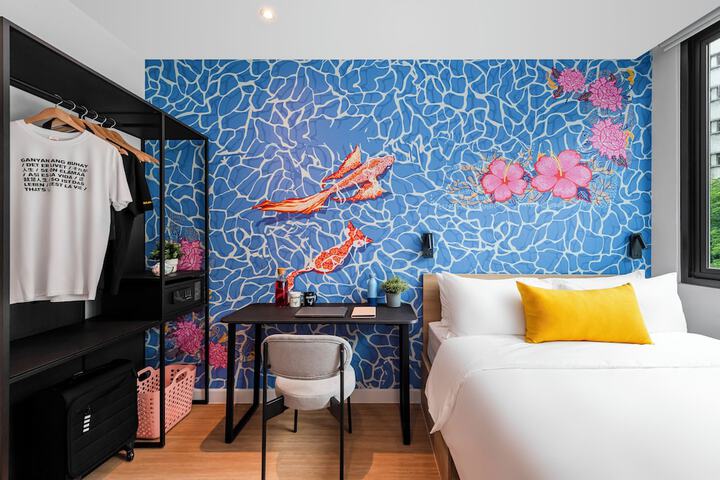 Room 9 of 41