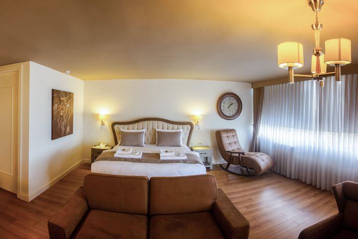 Room 5 of 46