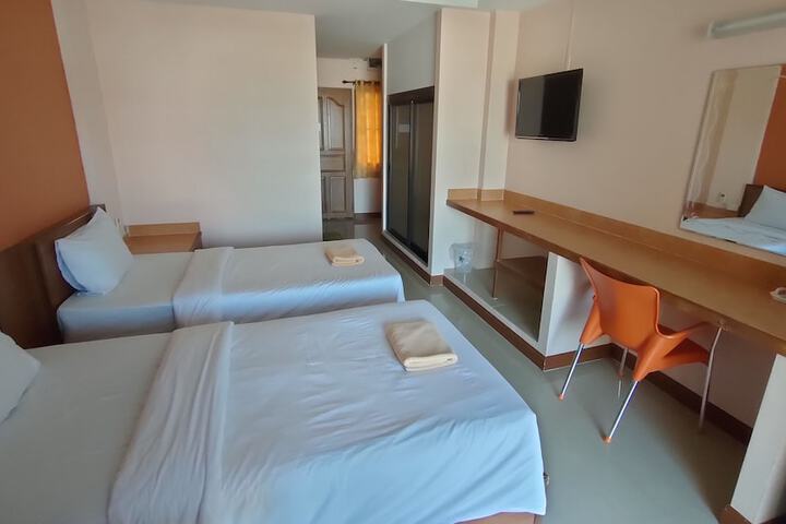 Room 3 of 23