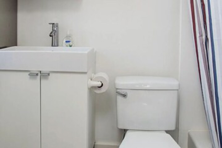 Room 3 of 63
