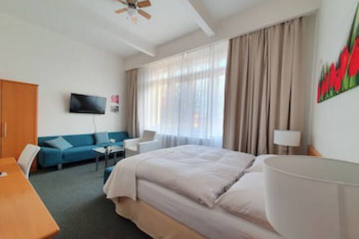 Room 55 of 324