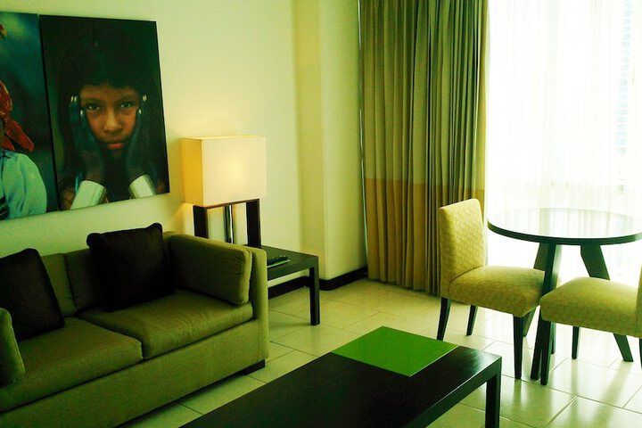 Room 48 of 111