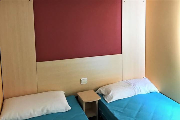 Room 9 of 64