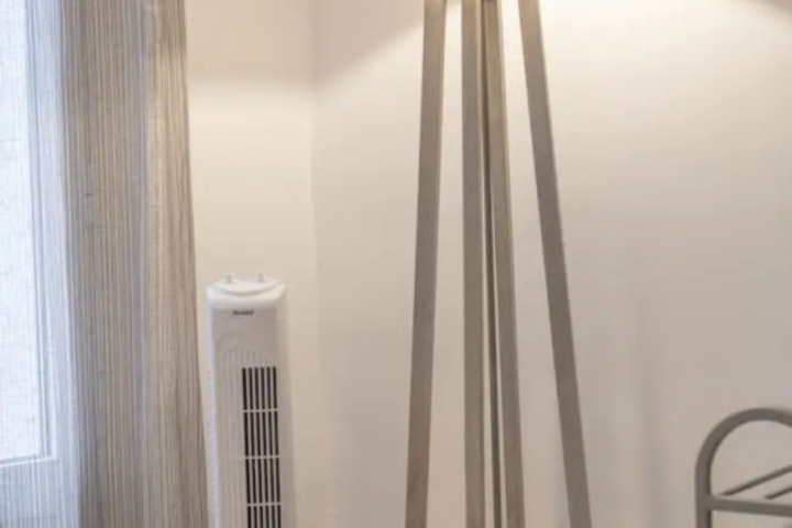 Room 5 of 14