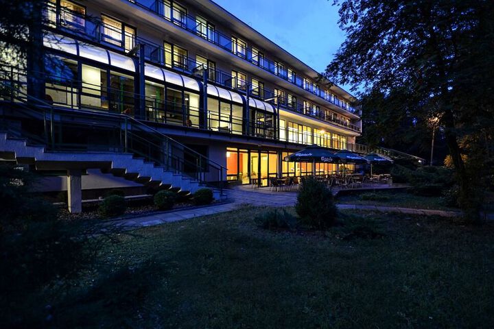 GREEN PARK CONFERENCE CENTRE