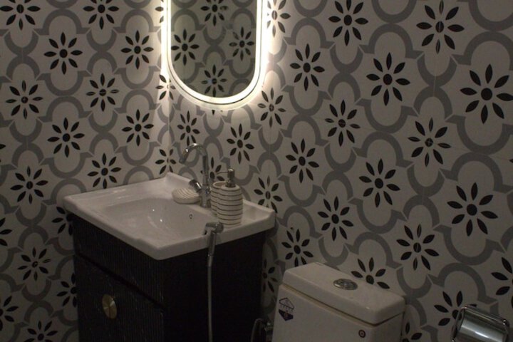 Room 42 of 67