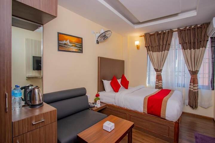 Room 14 of 26