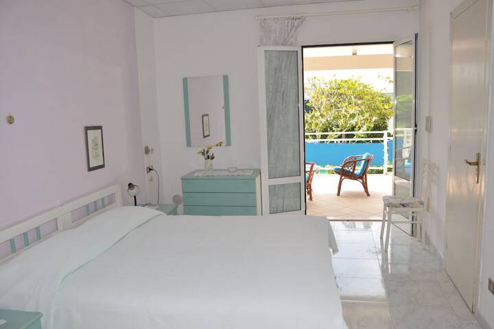 Room 6 of 56