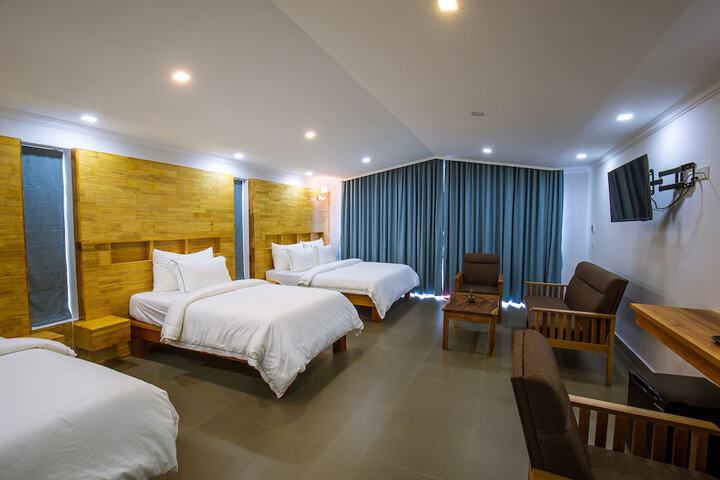 Room 32 of 91