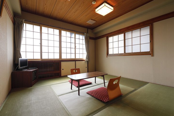 Room 19 of 52