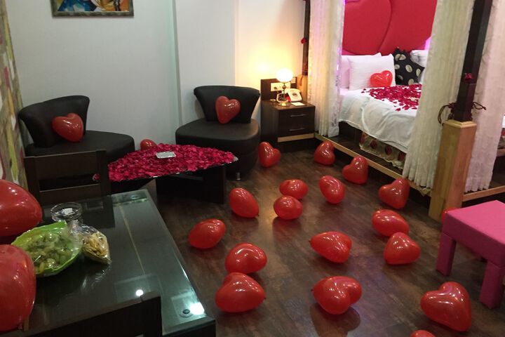 Room 16 of 44