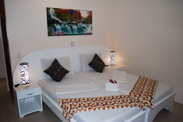 Room 9 of 222
