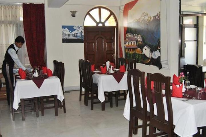 Dining 6 of 7