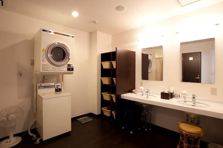 Clean Restrooms