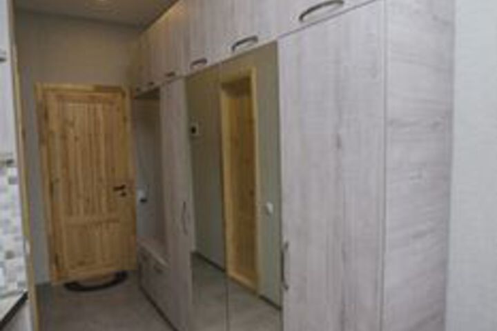 Room 9 of 43