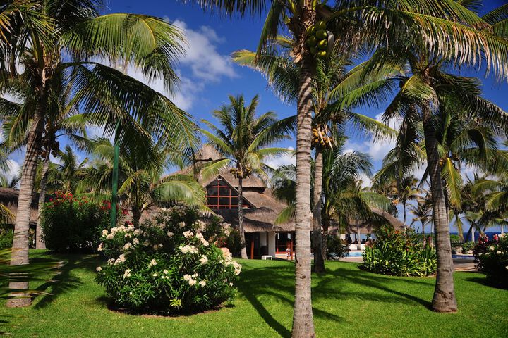 Hotel Exterior 118 of 129