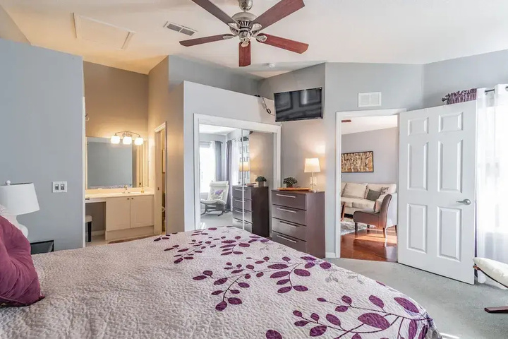 Room 2 of 22