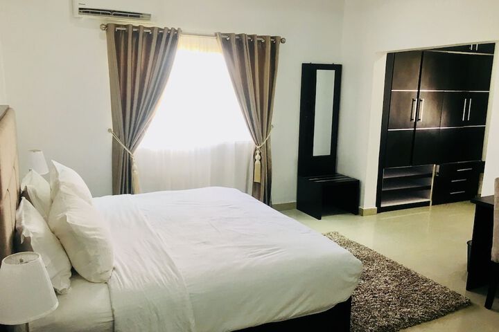 Room 5 of 23
