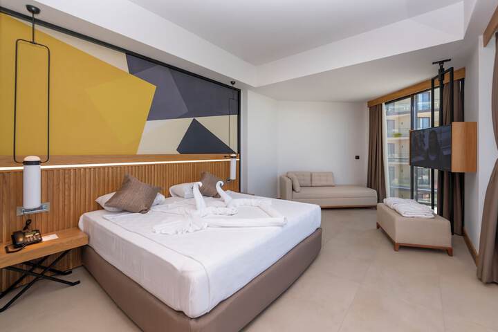 Room 15 of 43