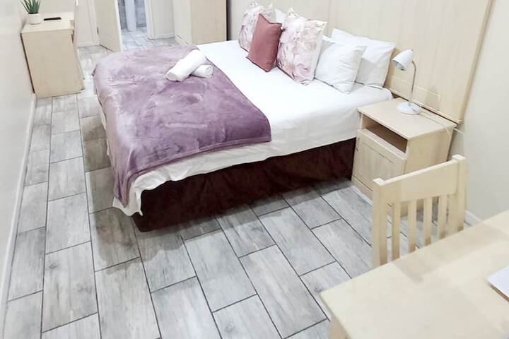 Room 18 of 64