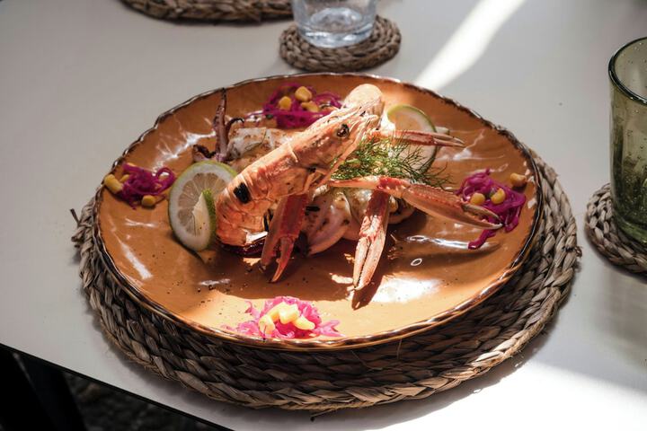 Dining 158 of 256