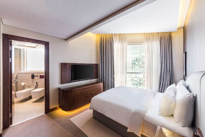 Room 35 of 277