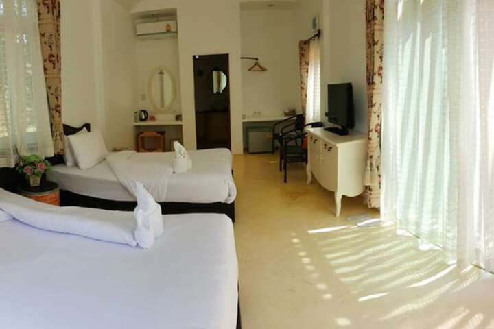 Room 3 of 30