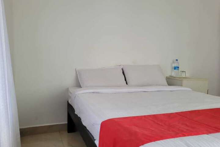 Room 2 of 15