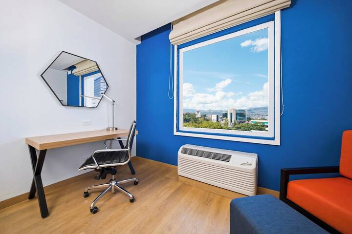 Room 20 of 95