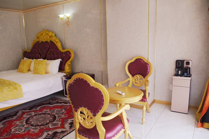 Room 29 of 185