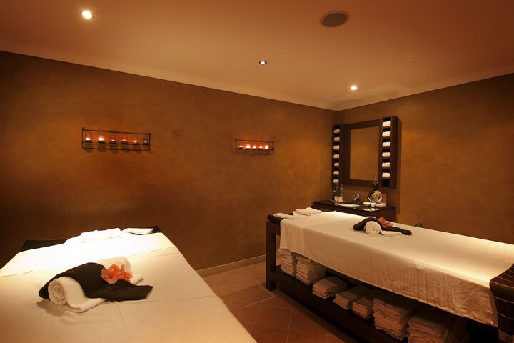 Massage Photo