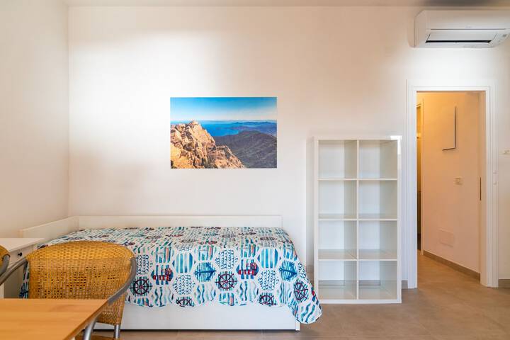 Room 16 of 29