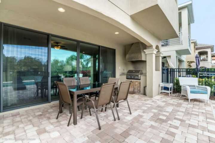 Terrace/Patio 25 of 36