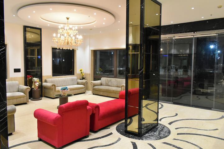 Guest Lobby