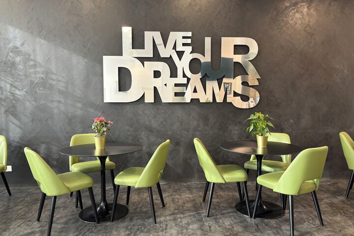Guest Lobby