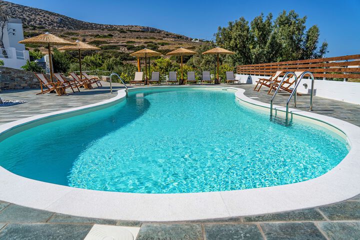 Pool 50 of 127