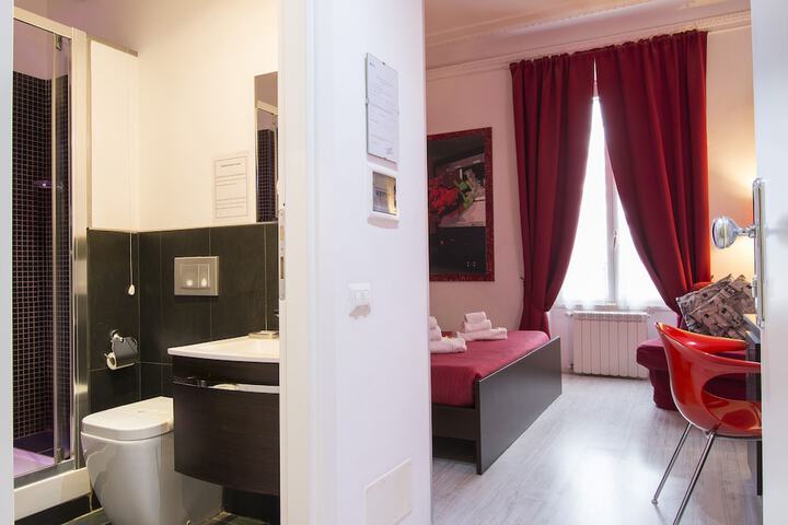 Room 22 of 63