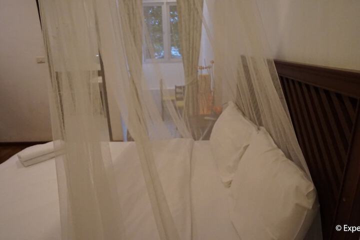 Room 4 of 41
