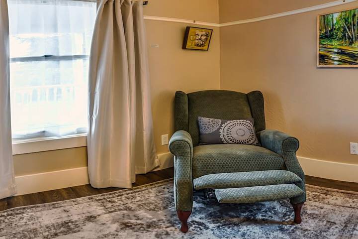 Room 3 of 17