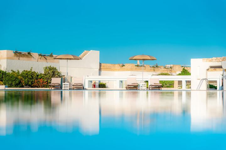 Pool Hotel