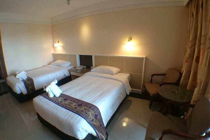 Room 11 of 73